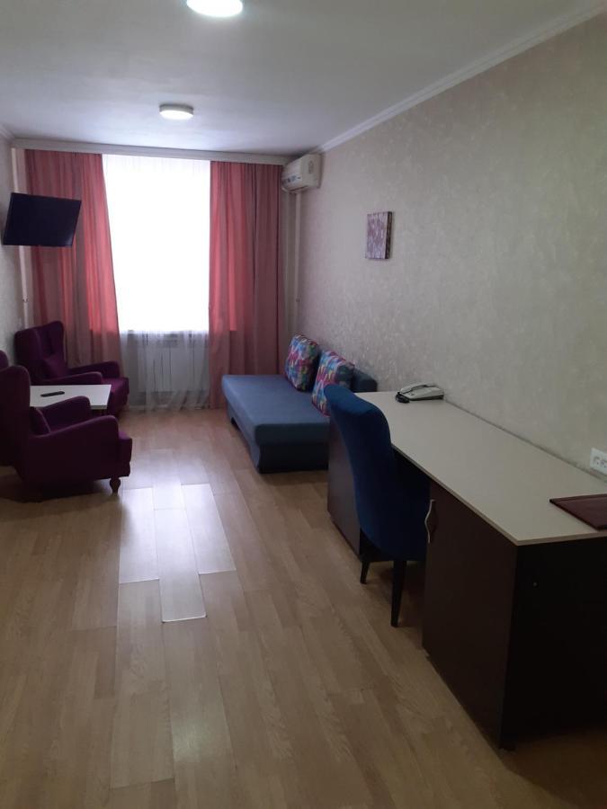 City Hotel Ustʼ-Kamenogorsk Екстериор снимка